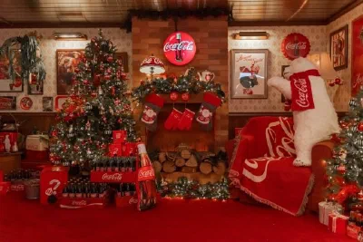 クリスマスシーズン、小売業がポップアップストアのブームで認証写真の熱狂！