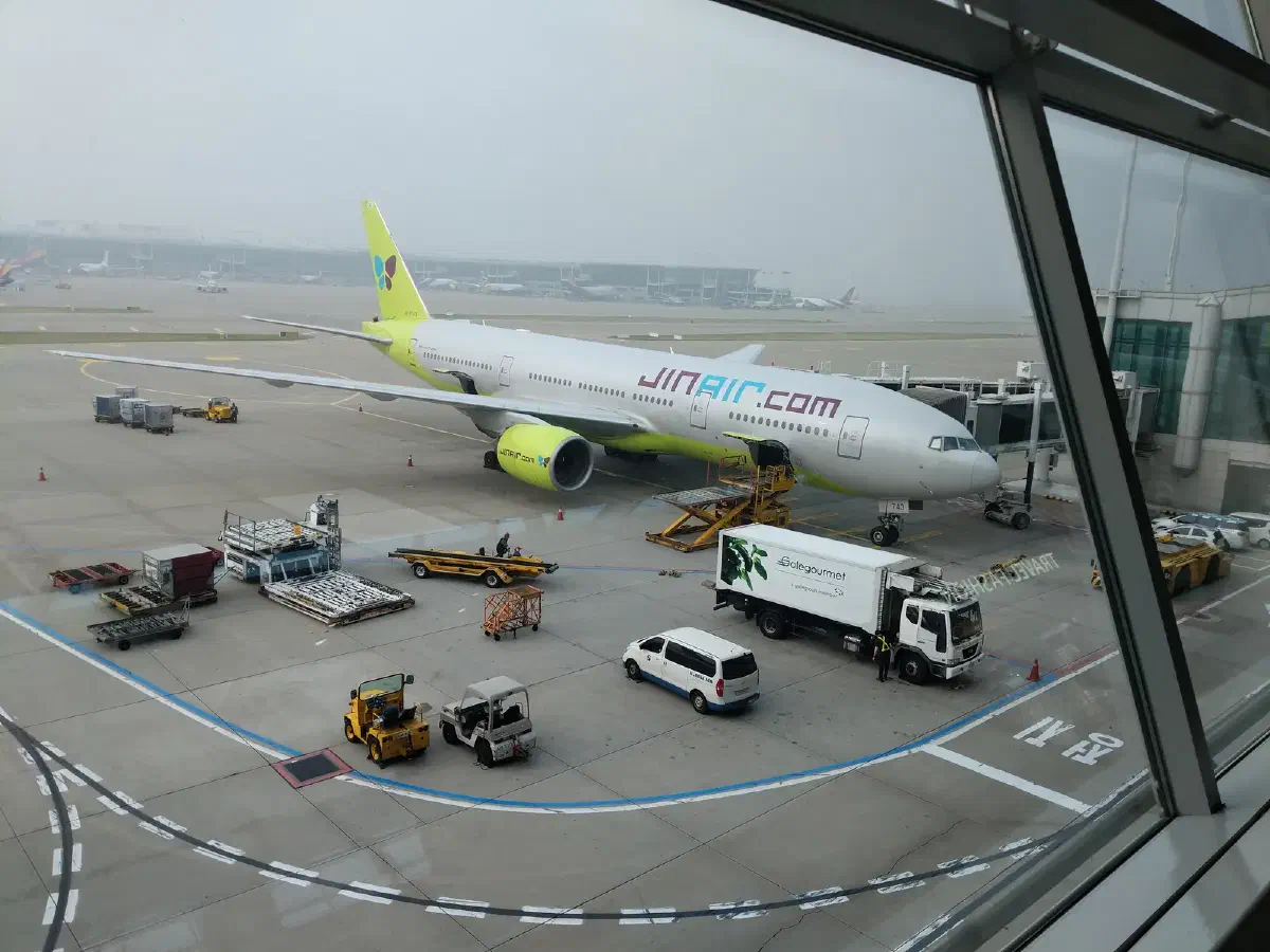 渡韓旅行客増加に···航空業界「路線拡大がまとまれば安くなる」
